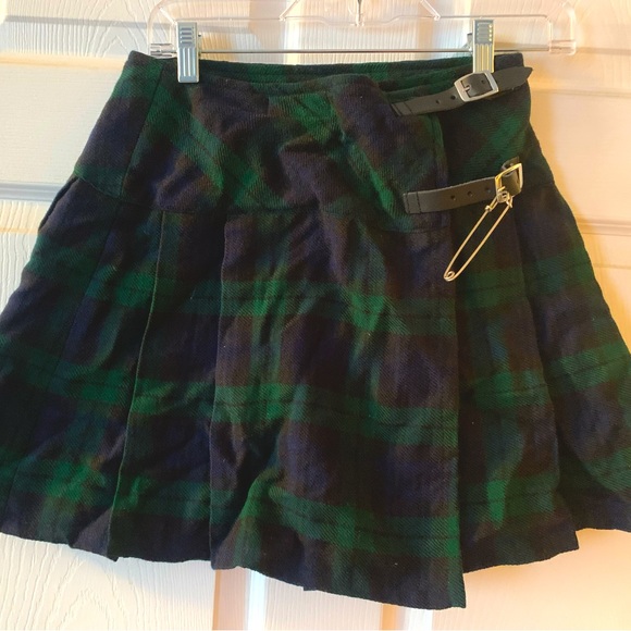 Dresses & Skirts - Green Plaid Skirt Waist Size 26